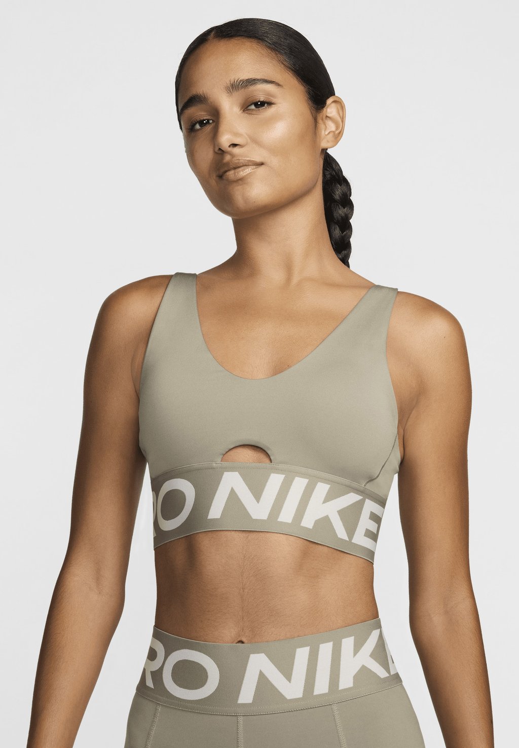 

Спортивный бюстгальтер INDY PLUNGE BRA BOLD Nike Performance, зеленый