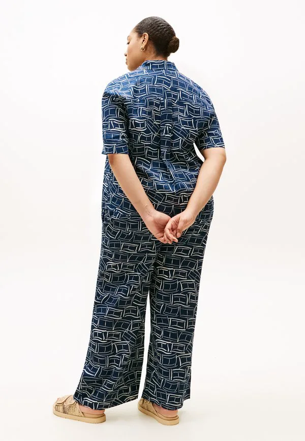 Рубашка свободного кроя из чистого льна, блузка на пуговицах. Tommy Hilfiger Curve, Dark Night Navy — фото 3