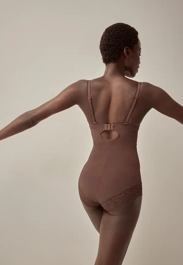 Бюстгальтер с чашками Firm control cupped body Next, шоколадно-коричневый — фото 4