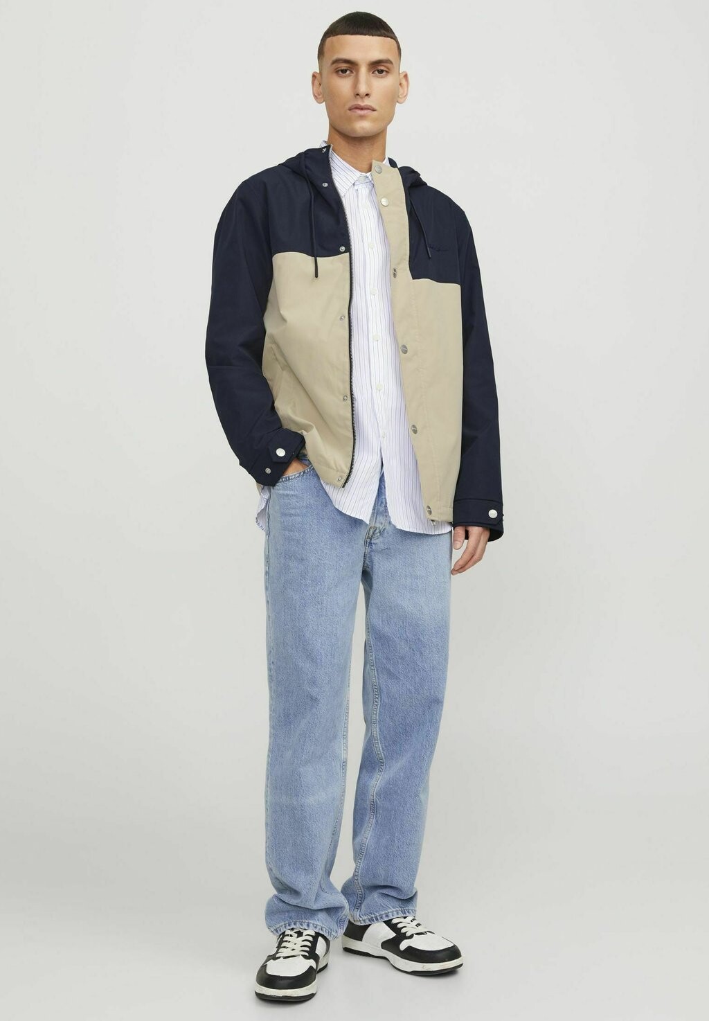 

Легкая куртка Jack & Jones, темно-синий