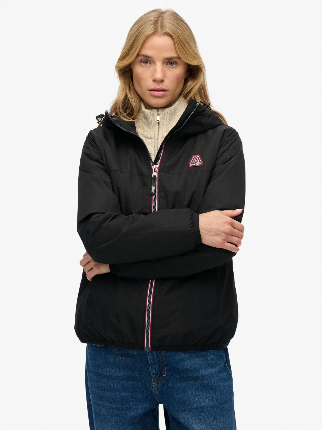 Ветровка Superdry Essential Tri Windbreaker, черная — фото 4