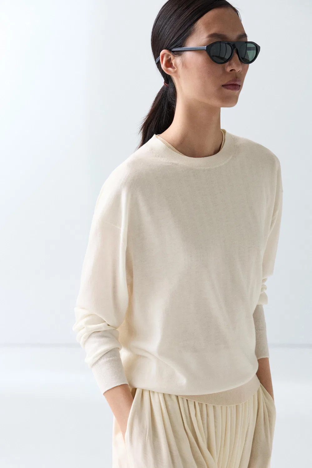 Свитер Massimo Dutti, вязаный, с круглым вырезом, кремовый — фото 3