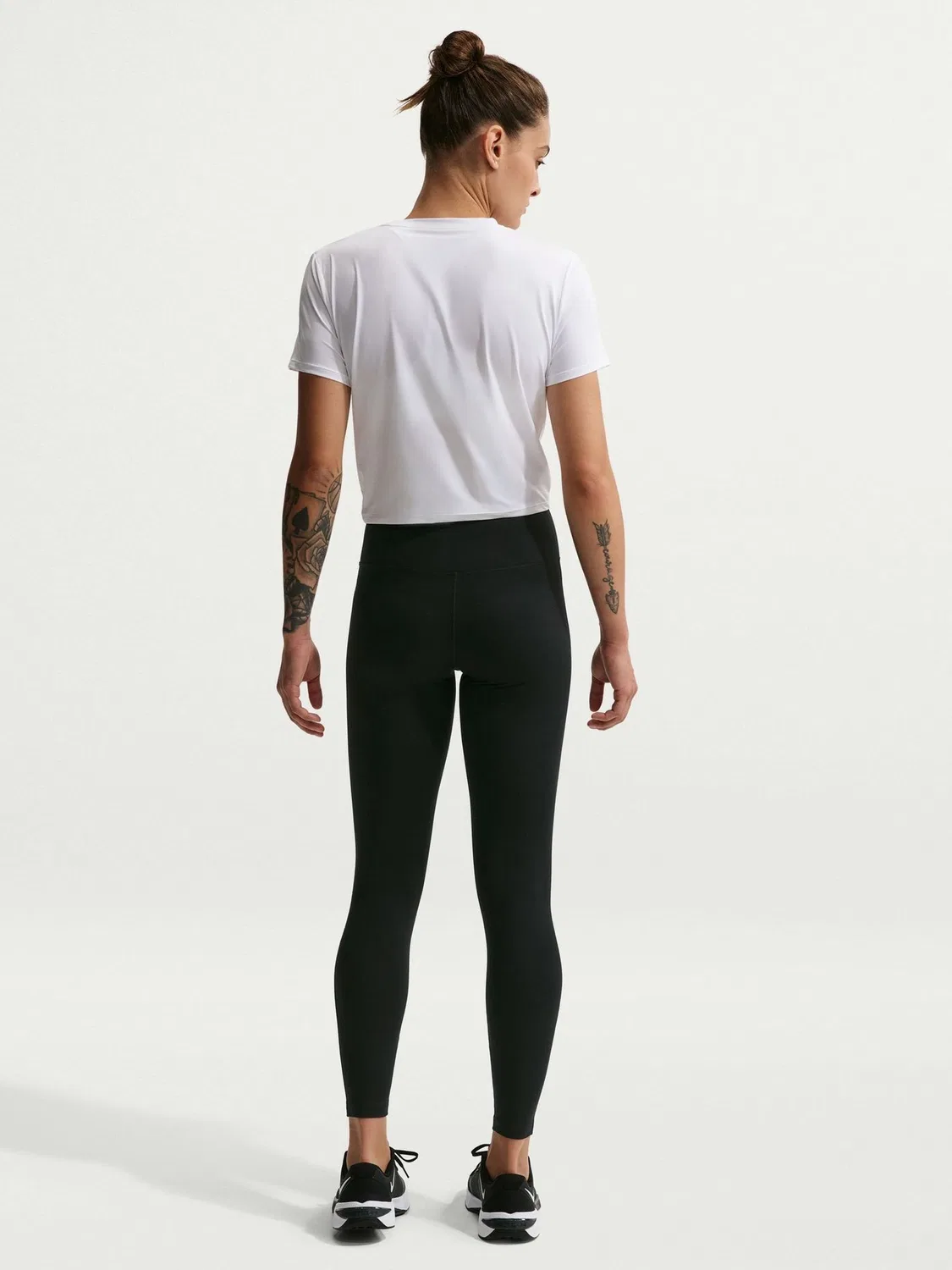 Бесшовные леггинсы в полный рост Nike Black One с высокой талией спереди — фото 2