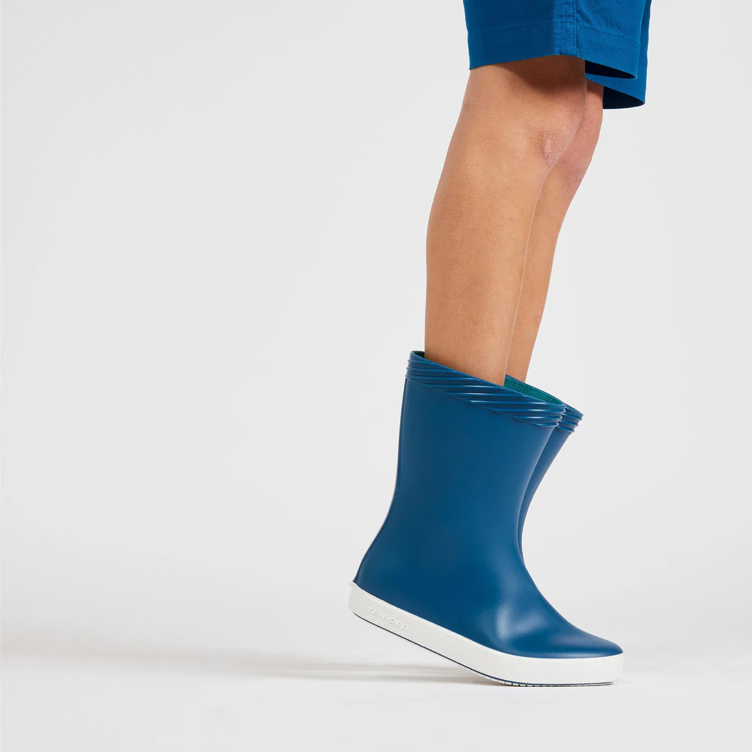 Детские резиновые сапоги Regenstiefel Kinder 100 Decathlon, Цвет Berlinerblau Ultraweiß Karibikgrun — фото 2