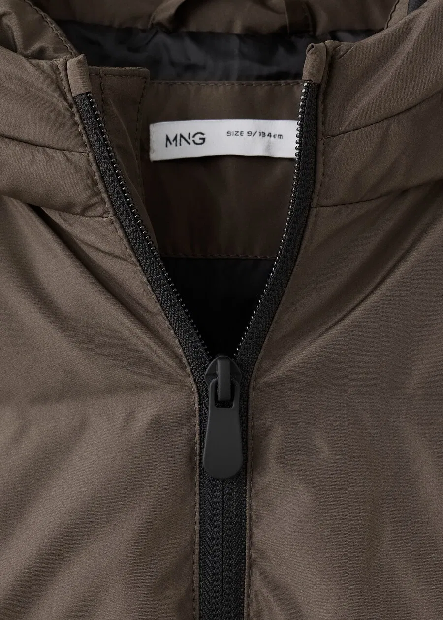 Детская зимняя куртка MANGO KIDS 'AFRICA' коричневого цвета — фото 3