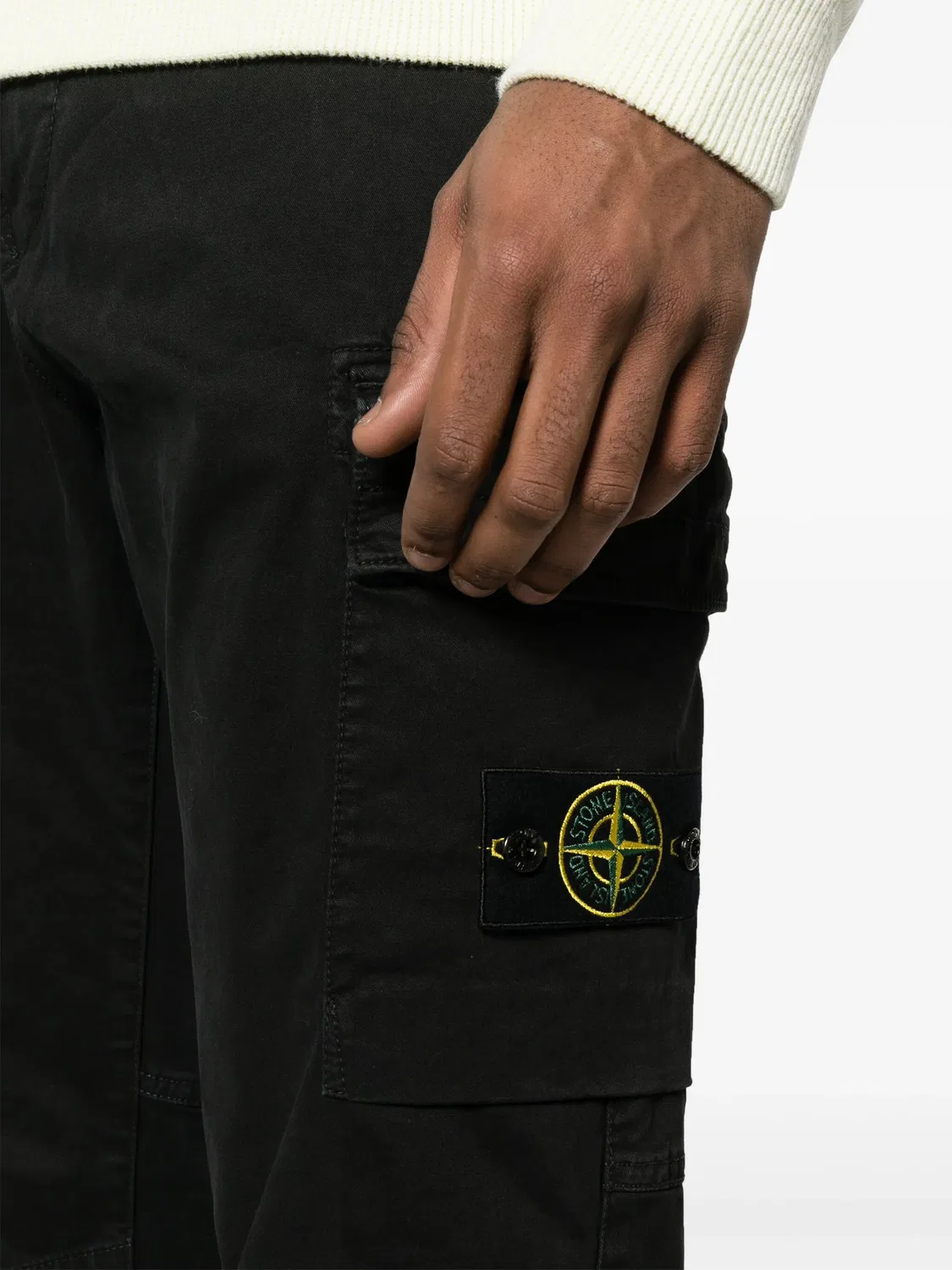Брюки с прямыми штанинами и значком компаса Stone Island, черный — фото 2