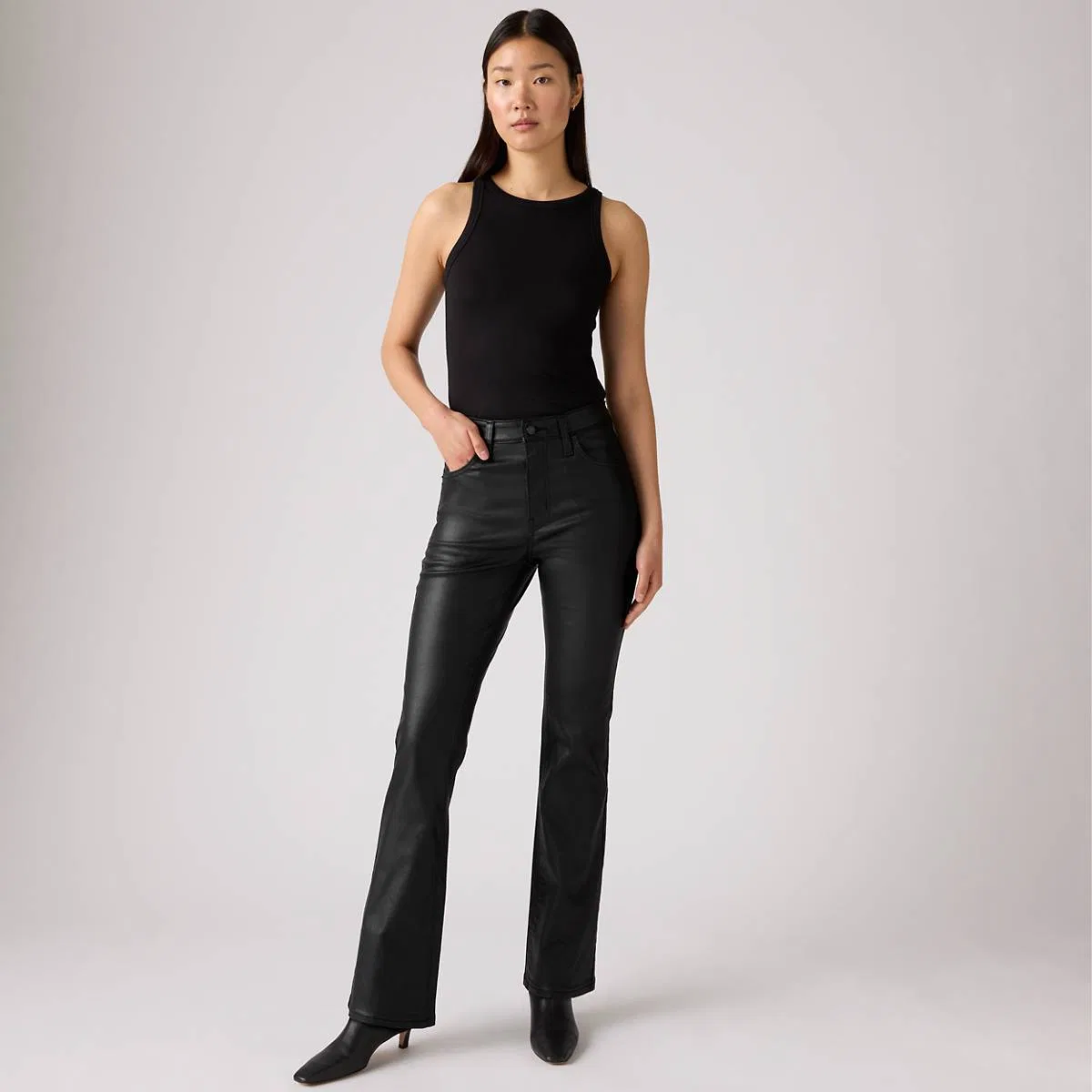 женские брюки 725 с высокой посадкой и расклешенными штанинами Levi's, Coated Caviar - Black