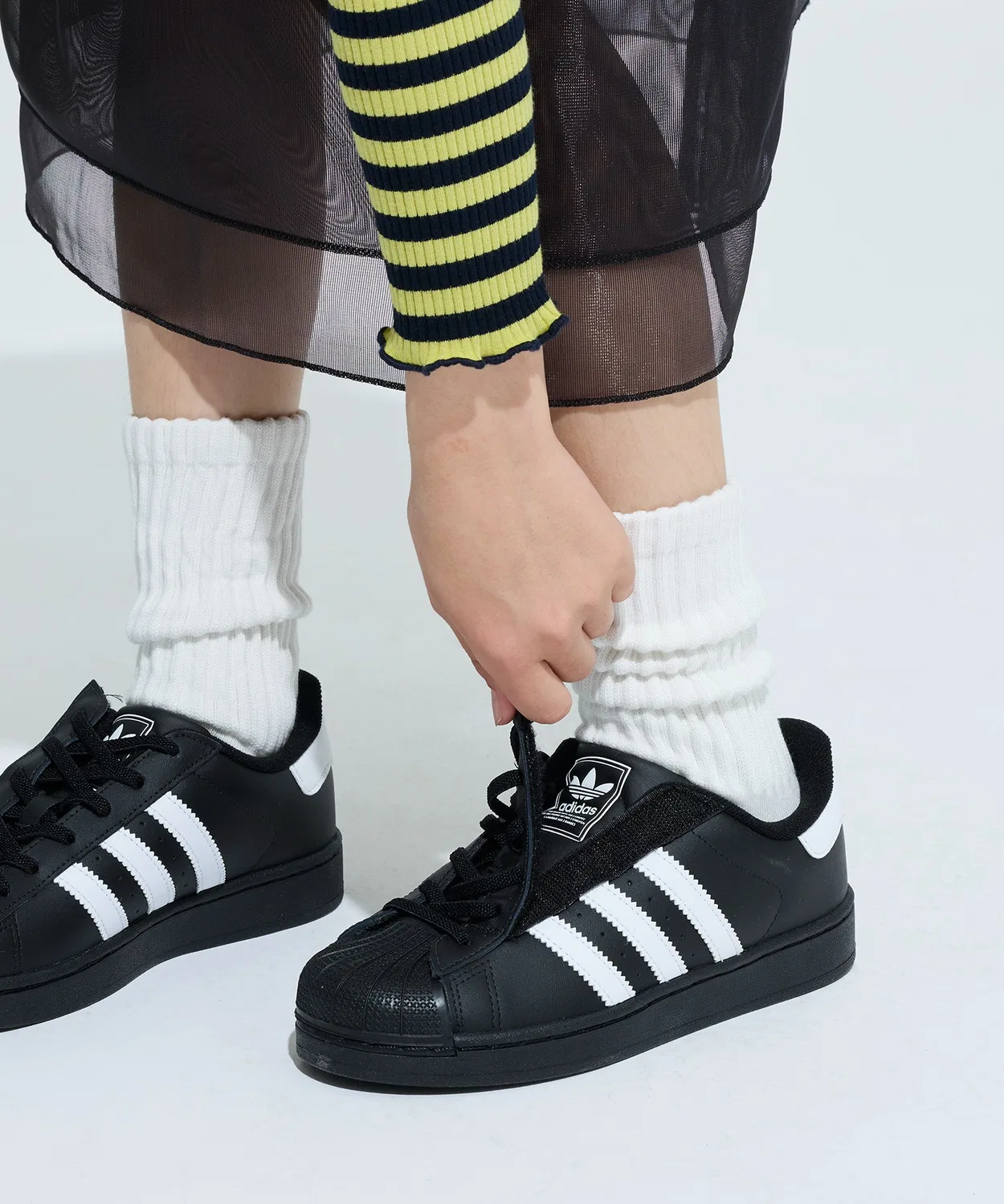 Детские кроссовки с липучкой SST II Comfort Closure Elastic Lace Shoes Adidas, Black — фото 3