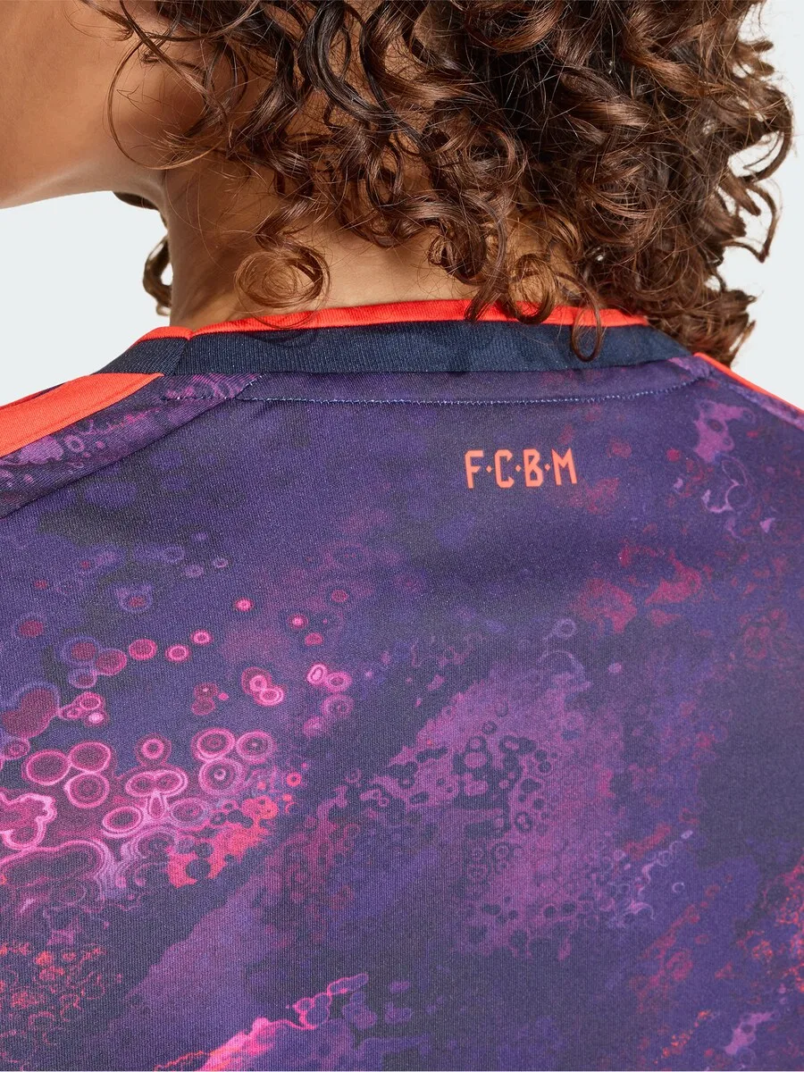 Фиолетовая футболка ADIDAS PERFORMANCE FC Bayern Munchen — фото 4
