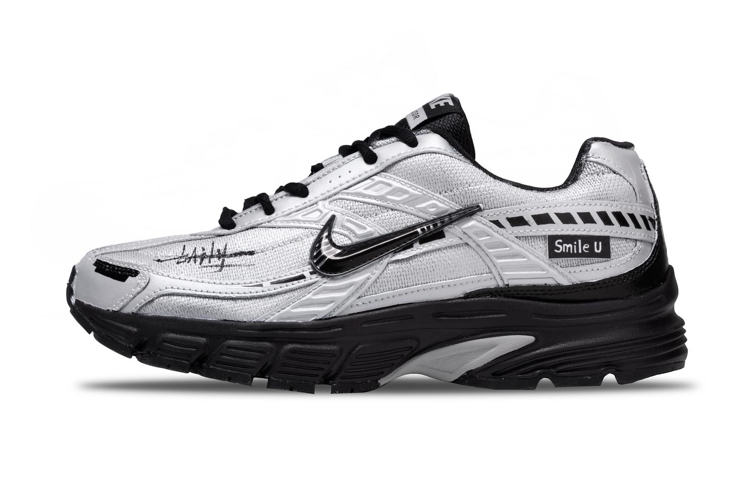 

Nike Инициатор устойчивые к истиранию низкие кроссовки для бега мужские silver