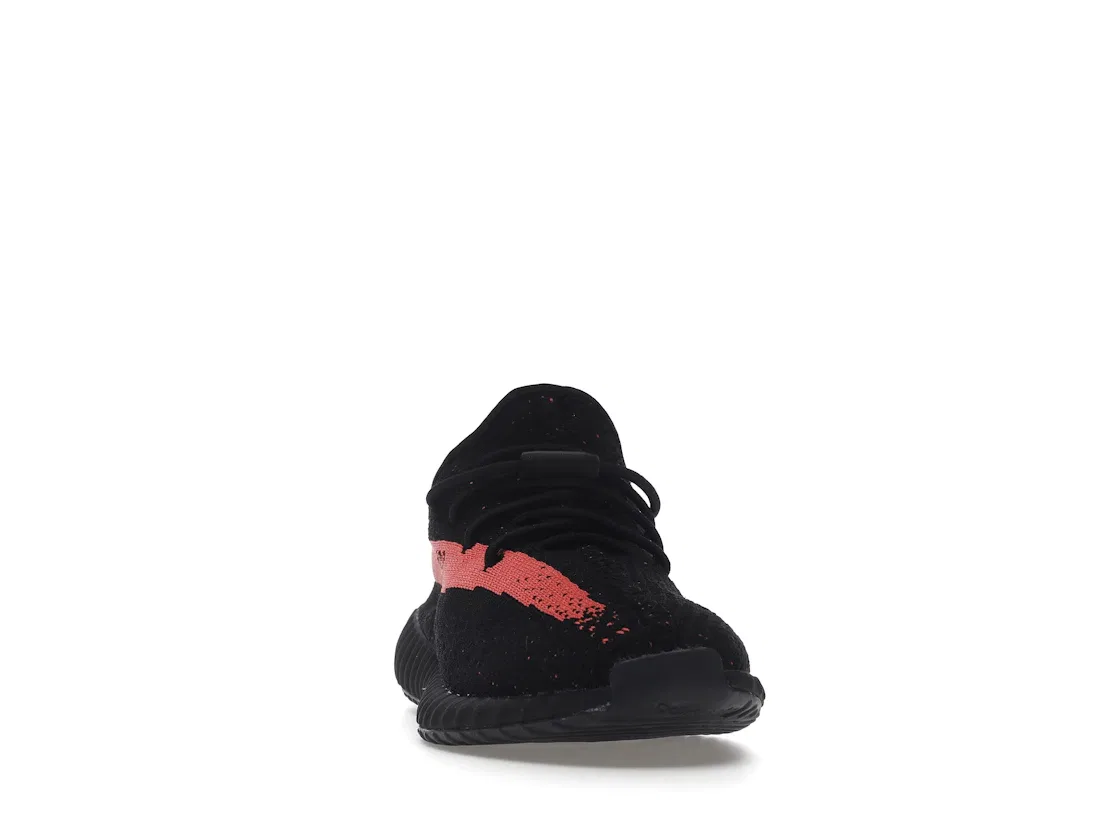 Детские кроссовки Lifestyle с полоской Adidas Yeezy Boost 350 V2, Core Black Red Core Black — фото 2