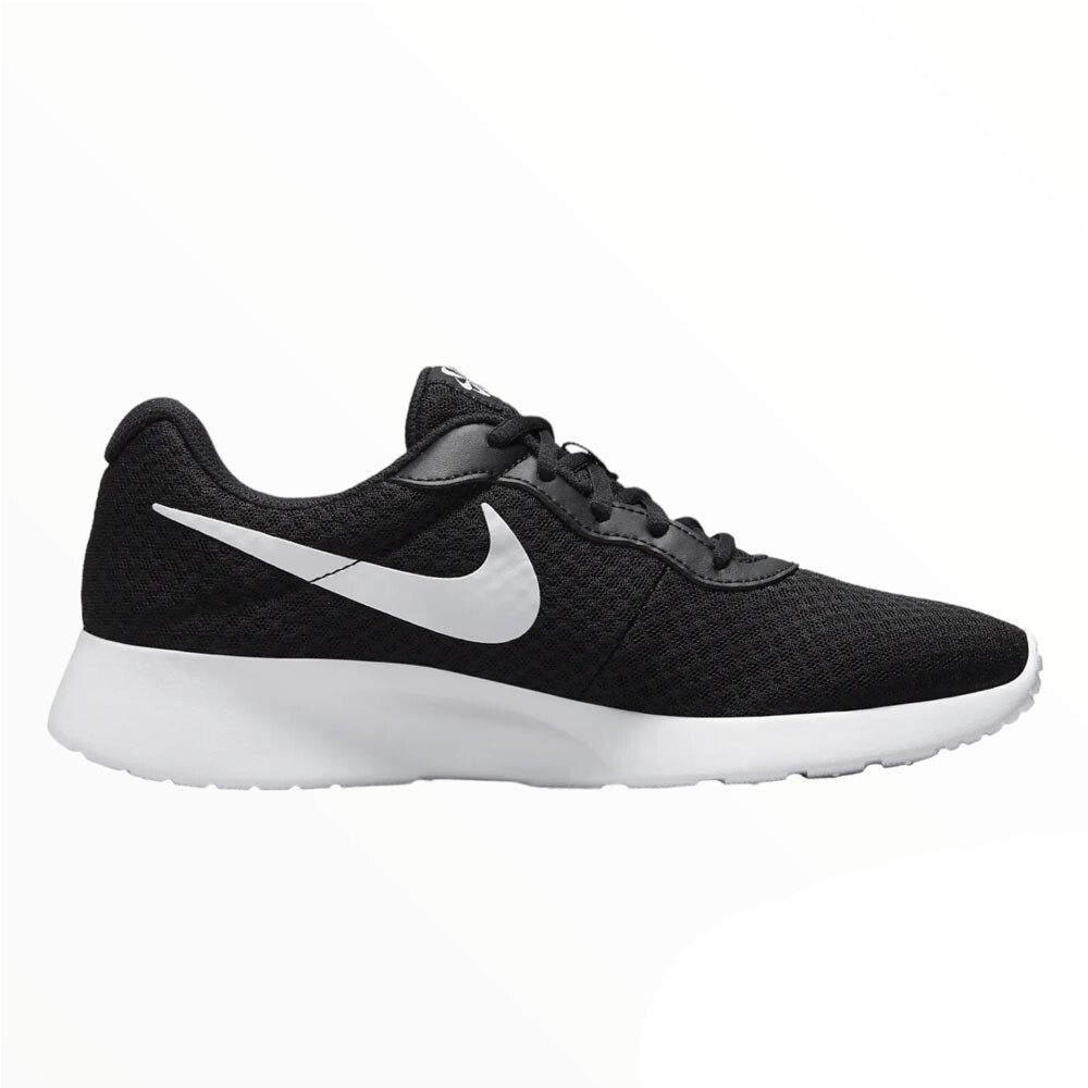 

Кроссовки Nike Tanjun, черный
