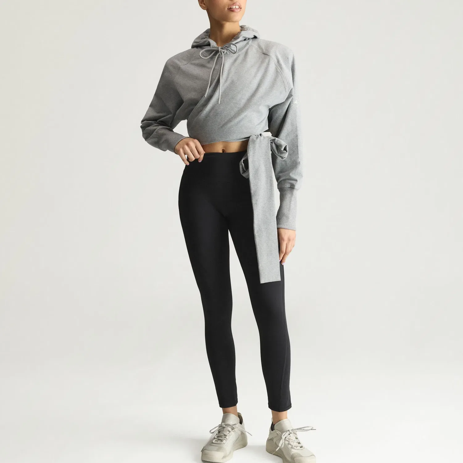 Женская куртка с капюшоном Adidas, Basic Heather Gray — фото 3