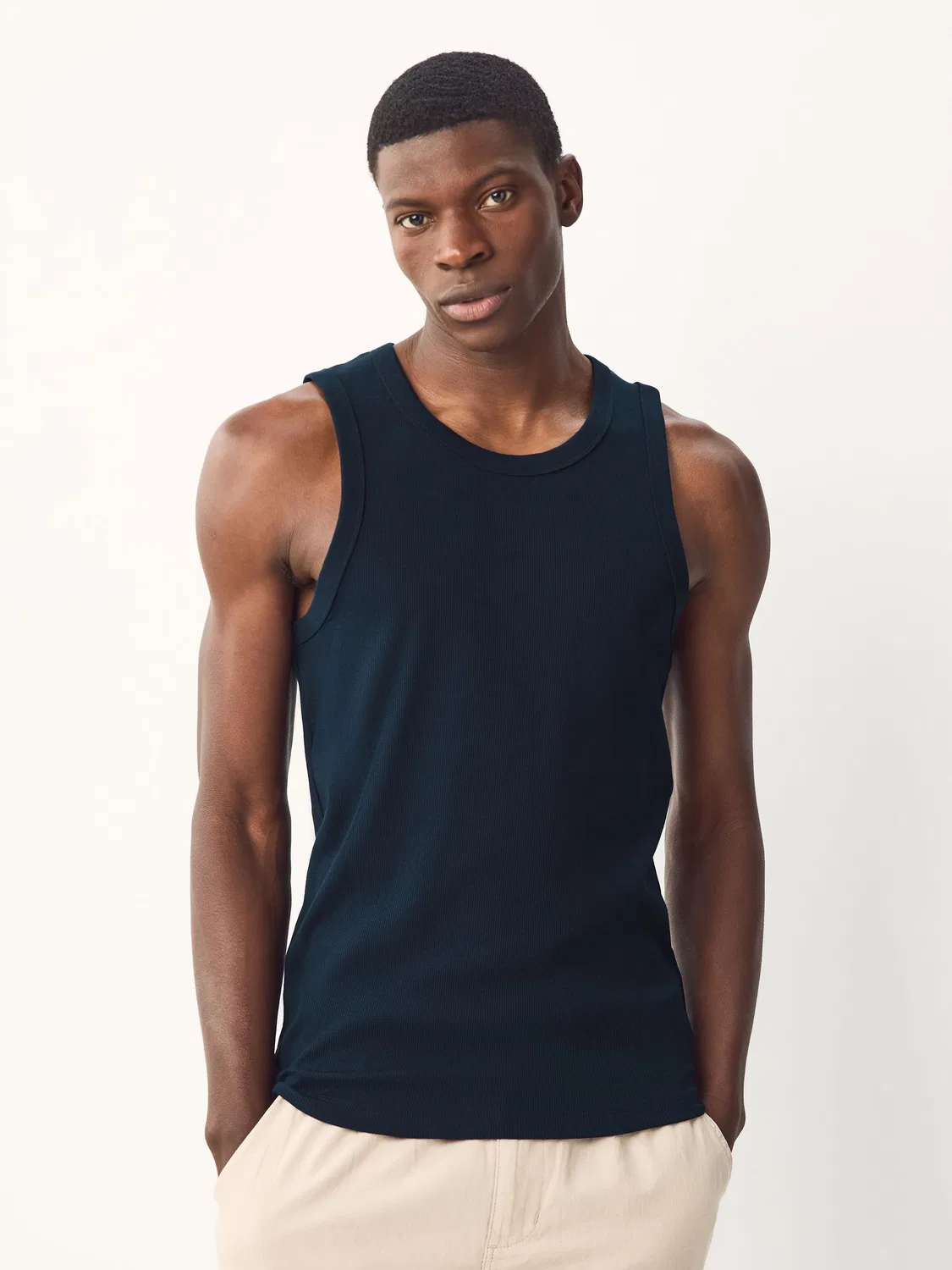 Жилеты утепленные, 4 Pack Slim Ribbed Vests Next, черный/белый/нейтральный/темно-синий — фото 2
