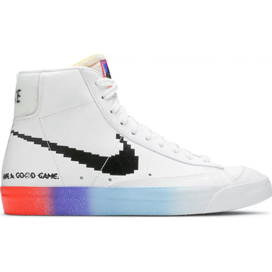 

Кроссовки Nike Wmns Blazer Mid '77, белый/мультиколор