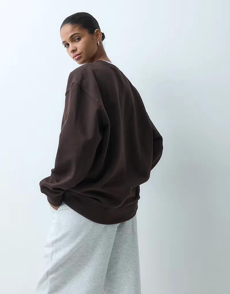 Толстовка Adidas Originals Essential Crew темно-коричневый — фото 4
