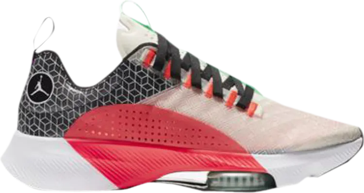 

Кроссовки Jordan Air Zoom Renegade Flash Crimson, красный