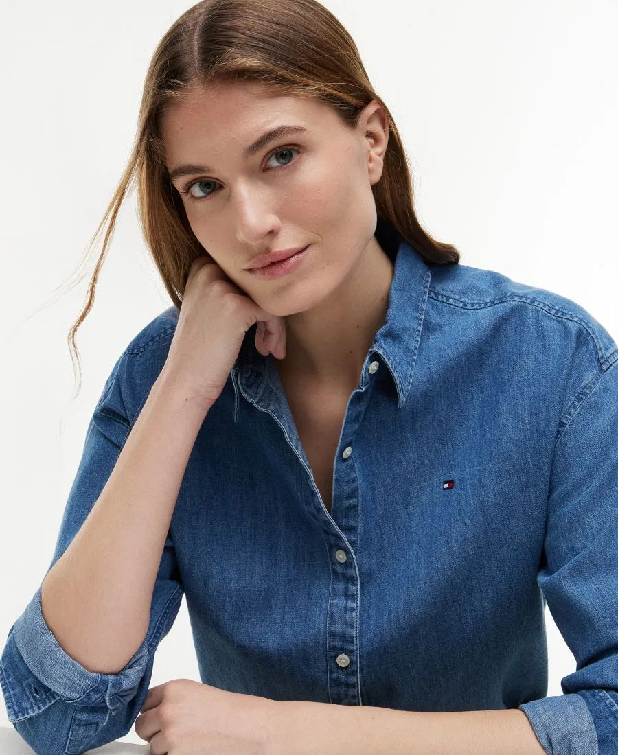 Джинсовая рубашка свободного кроя Boxy-Fit Denim Shirt Tommy Hilfiger, Mid Blue Wash — фото 3