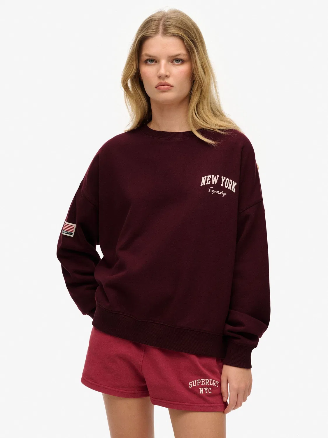 Свитшот оверсайз Athletic Essentials Relaxed Crew Superdry, красный