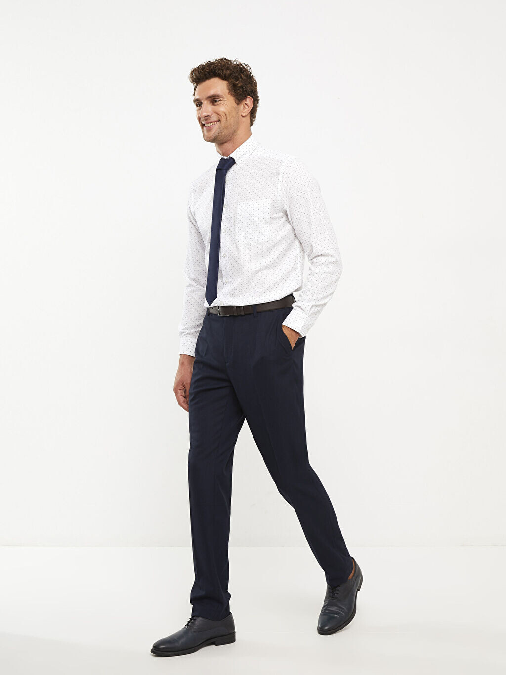 

Текстурированные мужские брюки Slim Fit LCWAIKIKI Formal, Черный, Текстурированные мужские брюки Slim Fit LCWAIKIKI Formal