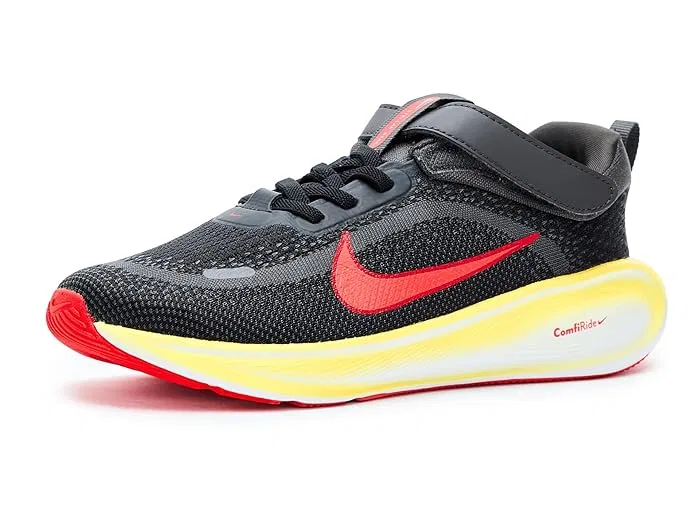 Кроссовки беговые Stellar Ride Nike Kids, Black/Bright Crimson/Medium Ash