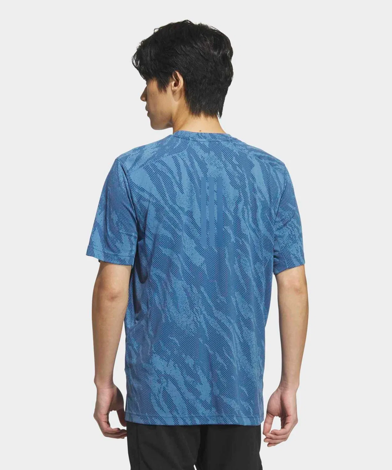 Мужская футболка с камуфляжным принтом, с коротким рукавом, Tech Essentials Cool Touch Regular Fit Camo AOP Adidas, Blue — фото 2