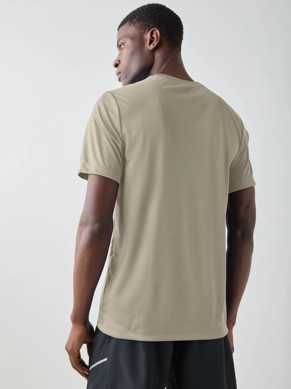 Коричневая футболка Nike Dri-FIT Flex Performance — фото 3