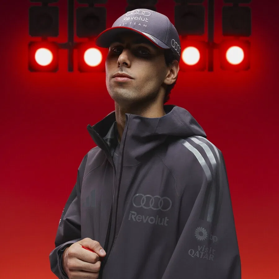 Куртка ADIDAS PERFORMANCE Performance Jacket 'Audi Formula One Team' в цветах Basalt Grey и Stone — фото 3