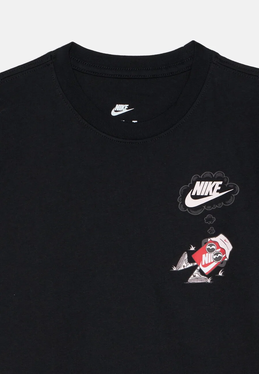 Футболка Nike Sportswear черного цвета — фото 3