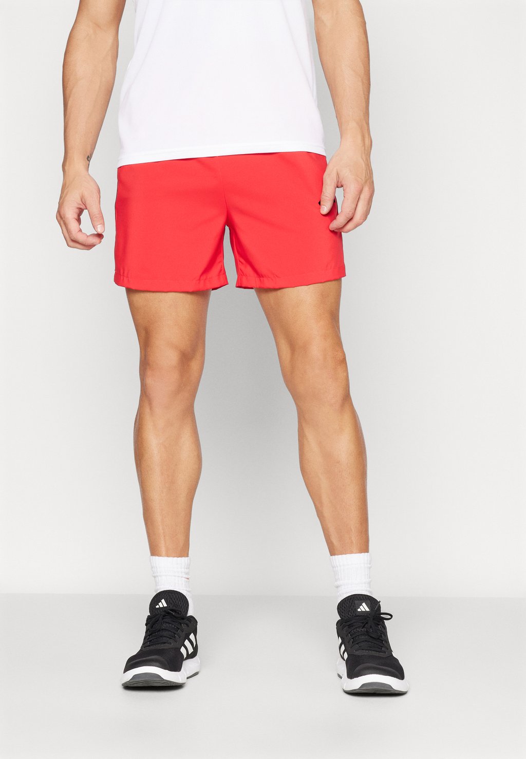 

Спортивные шорты CHELSEA adidas Sportswear, красный