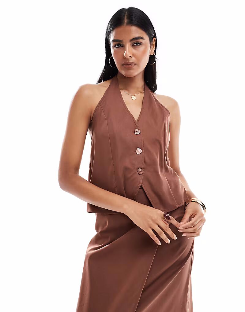 

Жилет-халтер шоколадно-коричневого цвета Pieces