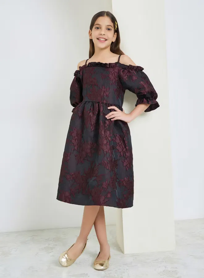 Платье с открытыми плечами с цветочным жаккардовым узором, модель Cold-Shoulder, Styli, темный цветочный — фото 2