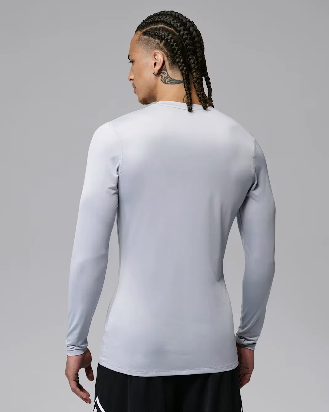 Мужская футболка с длинными рукавами Dri-FIT, базовый слой одежды Jordan Sport, Wolf Grey/Black — фото 2