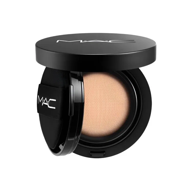 Женский тональный крем с эффектом 24-часовой стойкости, MAC, #NC20 Warm Yellow/White