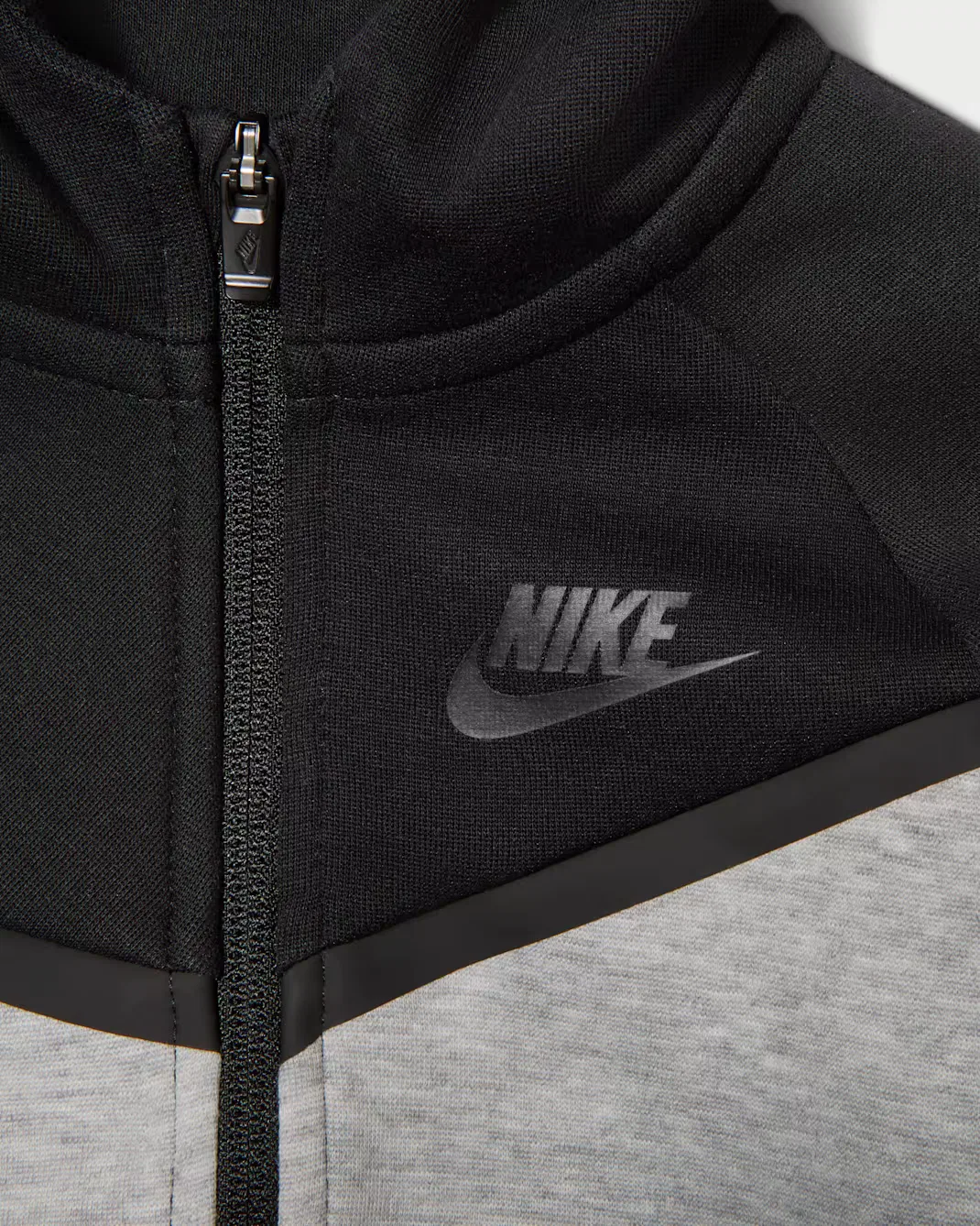Детский флисовый комбинезон (2 предмета) на молнии, размер 12-24 месяца Nike Sportswear, Black/Multi-Color — фото 3