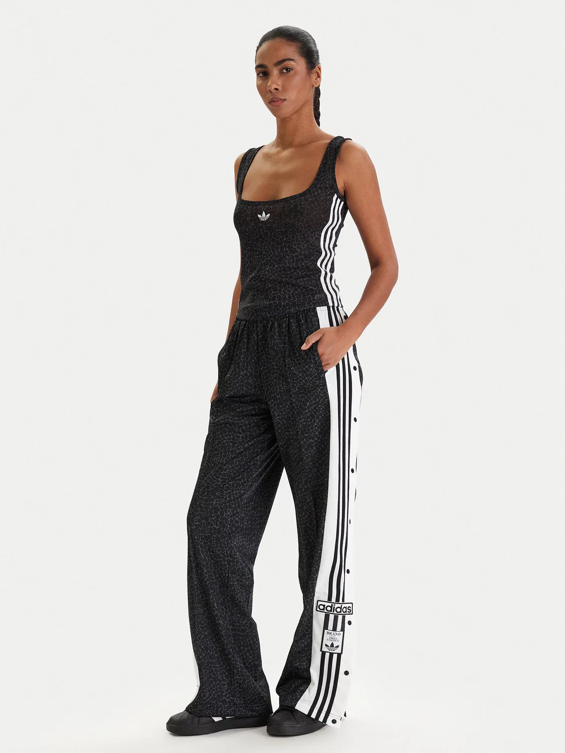 Женские спортивные брюки свободного кроя Adibreak Adidas, черный — фото 2