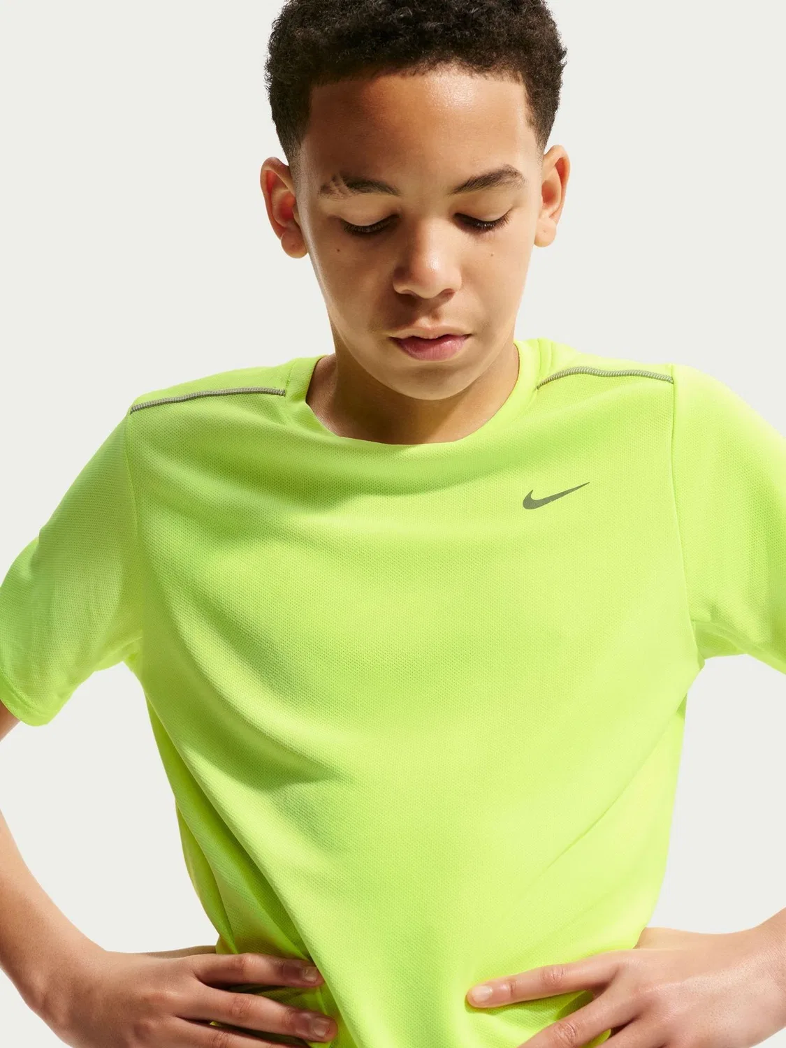 Футболка Nike Miler Dri-FIT с коротким рукавом, Volt Ice Yellow