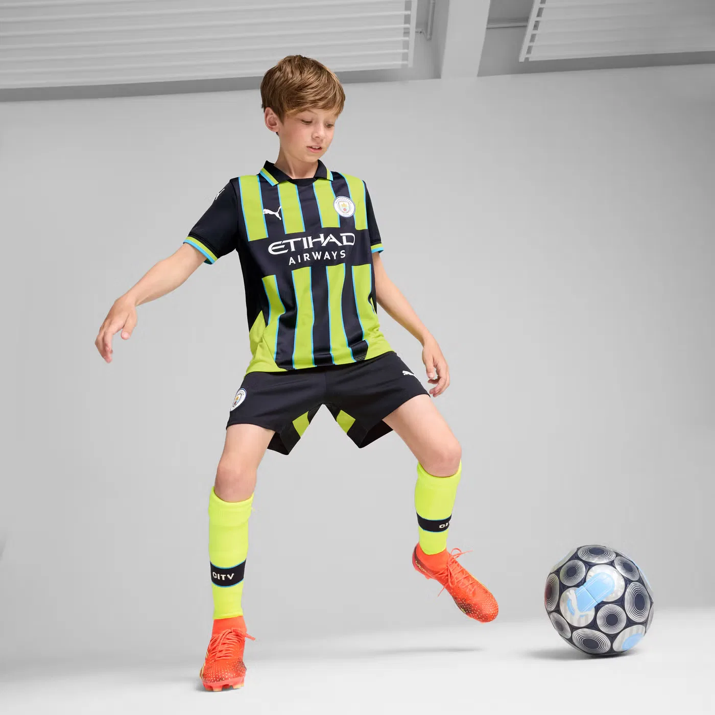 Шорты футбольные детские Manchester City 24/25 Puma, черный — фото 3