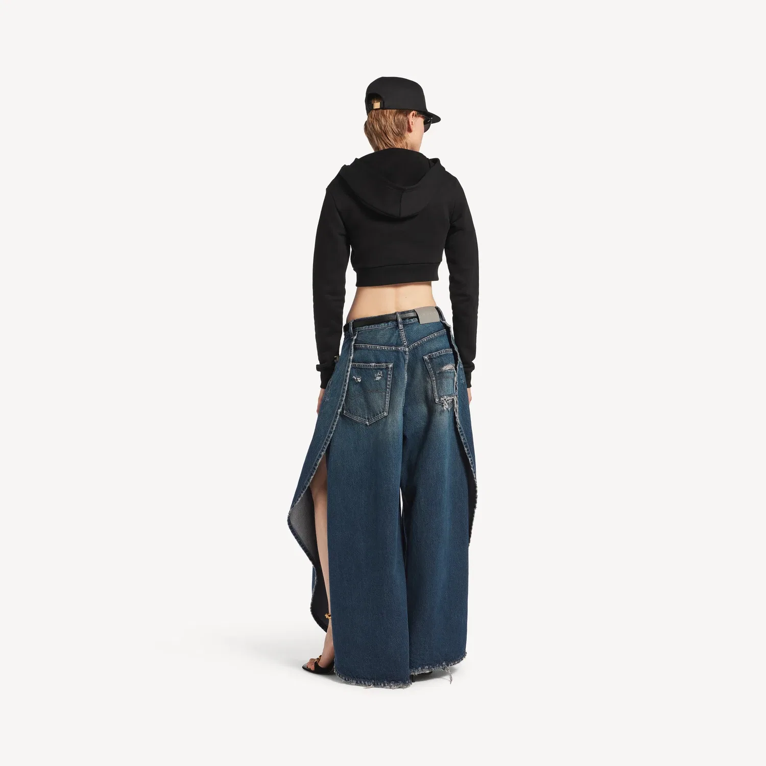 Женская толстовка-кокон Techwear черного цвета Balenciaga — фото 4