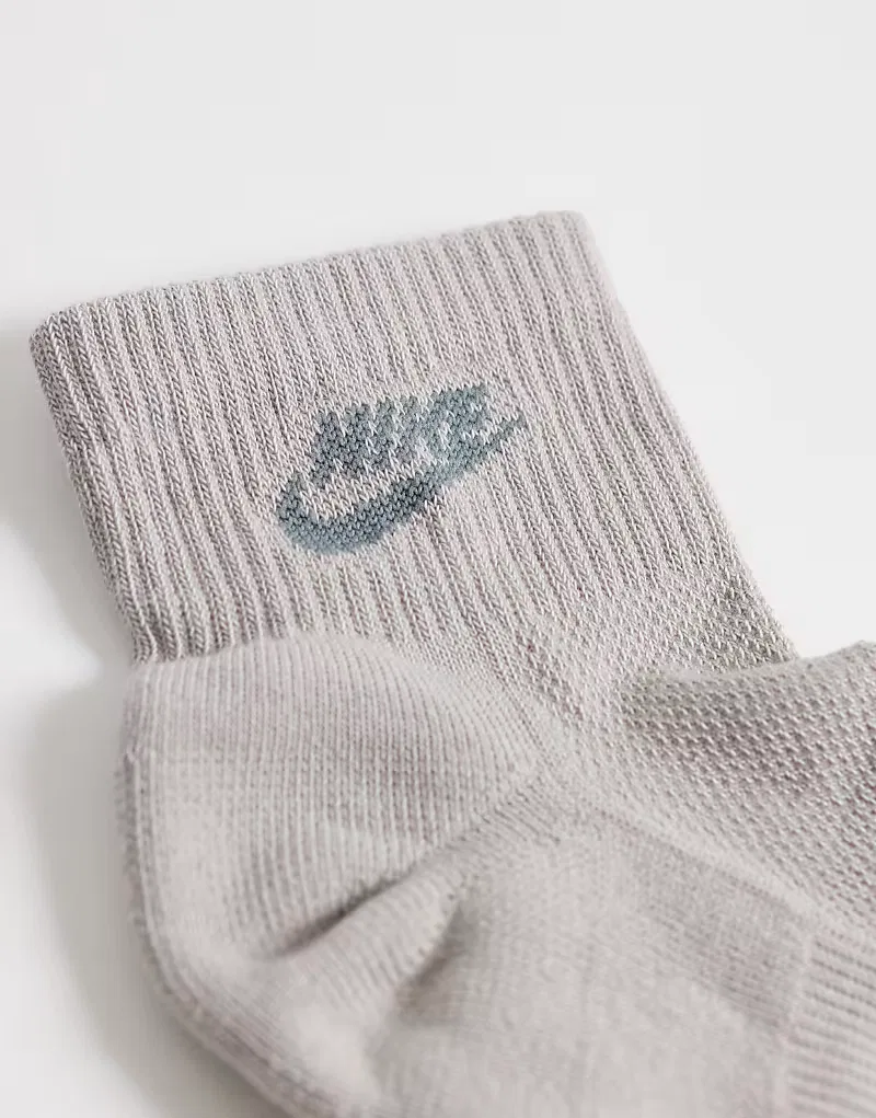 Носки низкие Everyday 3 шт Nike, коричневый мультиколор — фото 3