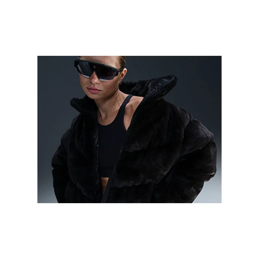 Женская куртка из искусственного меха Sportswear Windpuffer Nike, Черный — фото 4