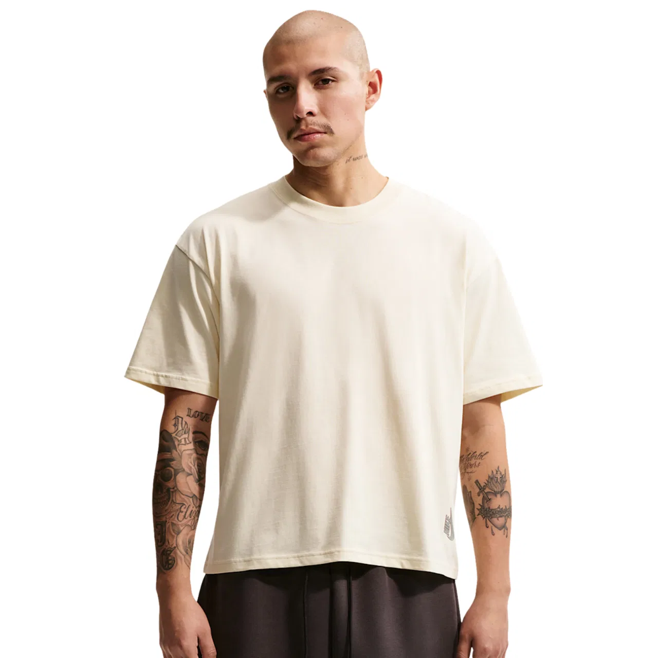 Футболка мужская Boxy Essential Loose Nike, цвет Coconut Milk
