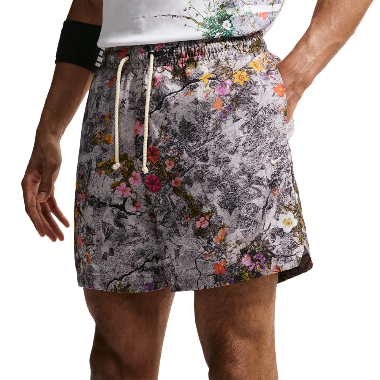 Мужские шорты с принтом Nike Dri-FIT SI Practice Mesh AOP 5" Shorts, Cement Grey/Pale Ivory