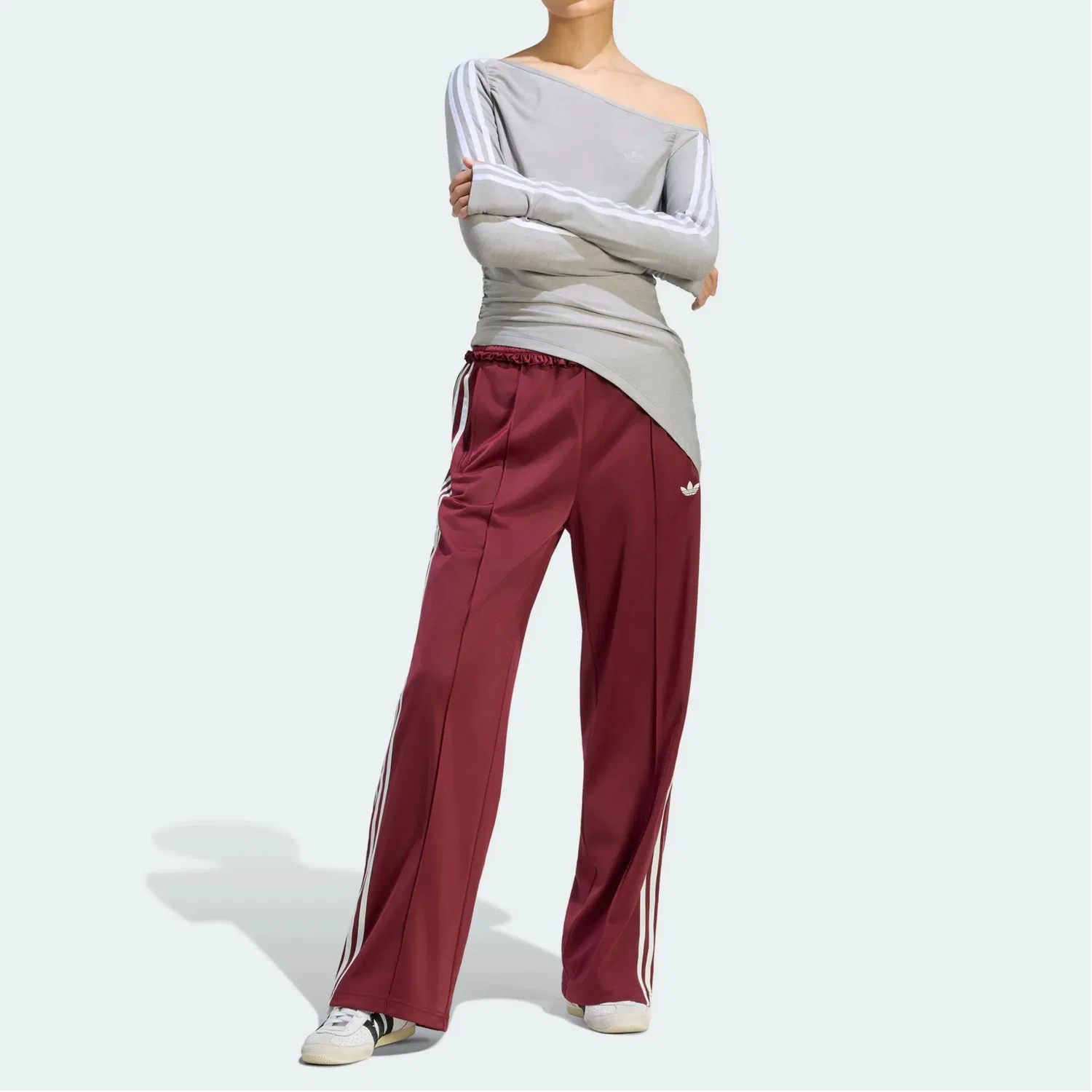 Женская футболка с асимметричным воротником Adidas Originals, Medium Heather Gray — фото 3
