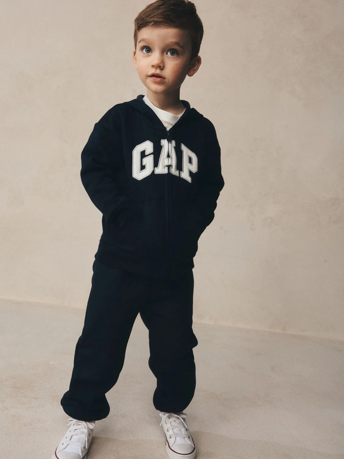 Толстовка с капюшоном Relaxed Logo Zip-Up Hoodie Gap, Navy Blue — фото 4
