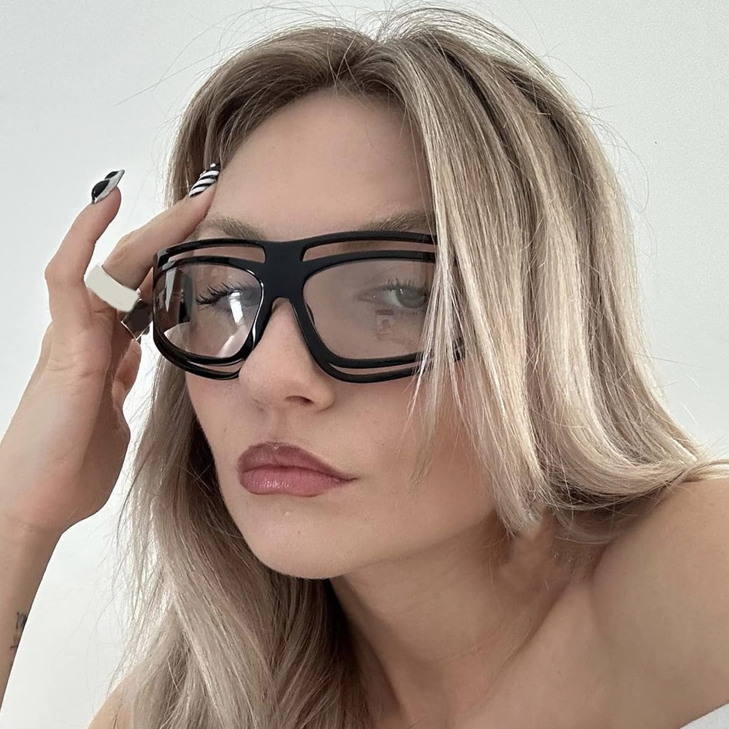 

bullabulling Модные солнцезащитные очки в стиле Y2K с обтекаемой формой, овальные линзы, спортивные солнцезащитные очки, стильные эстетичные очки для женщин и мужчин, Black/Yellow Lens