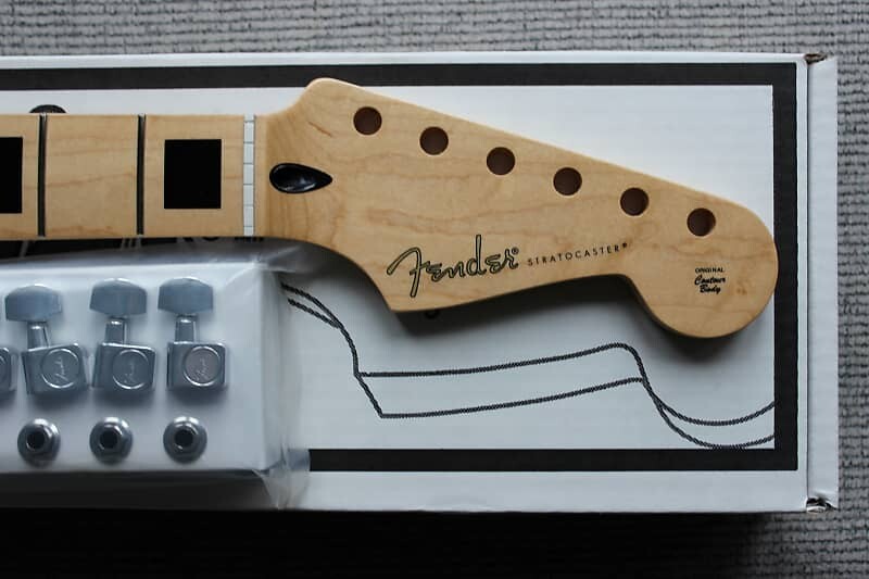 

Гриф Stratocaster серии Fender Player с вставками и колками — клен # 131 099-4552-921 Player Series Stratocaster Neck w/ Block Inlays