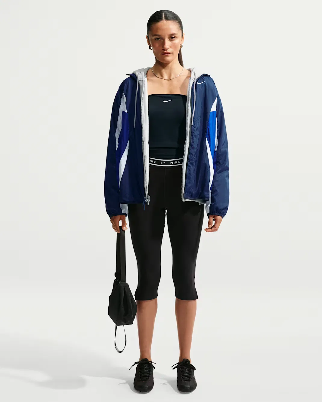 Женская спортивная куртка оверсайз Nike Sportswear, Midnight Navy/Old Royal/White/White — фото 4