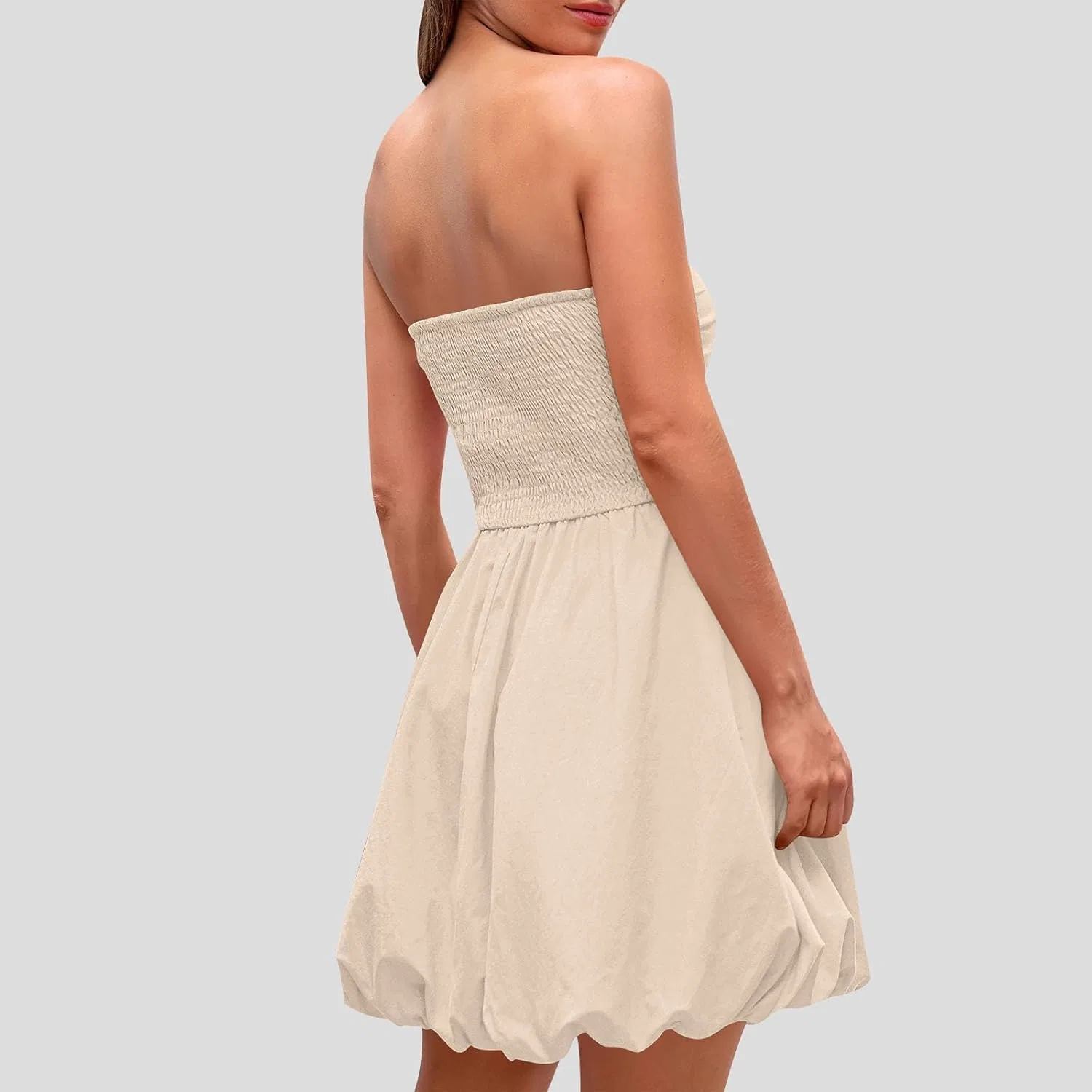 Женское мини-платье с воланами и смоком Tube Top, Beige — фото 4
