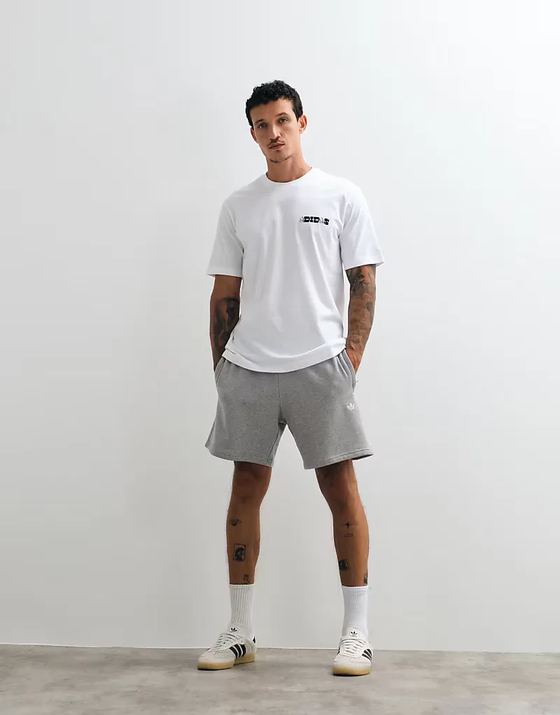 Шорты Adidas Originals Essential серого